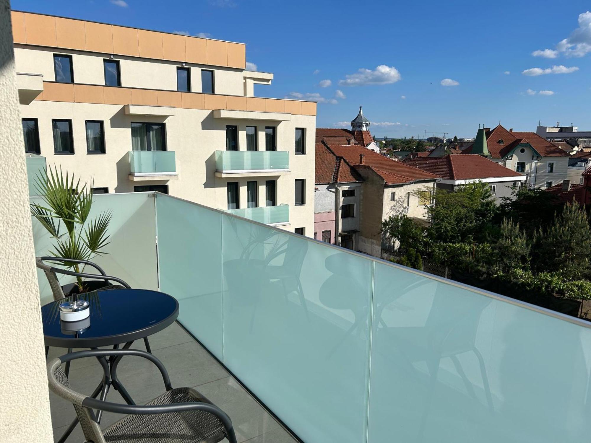 Coquette Studio Central Oradea Ngoại thất bức ảnh