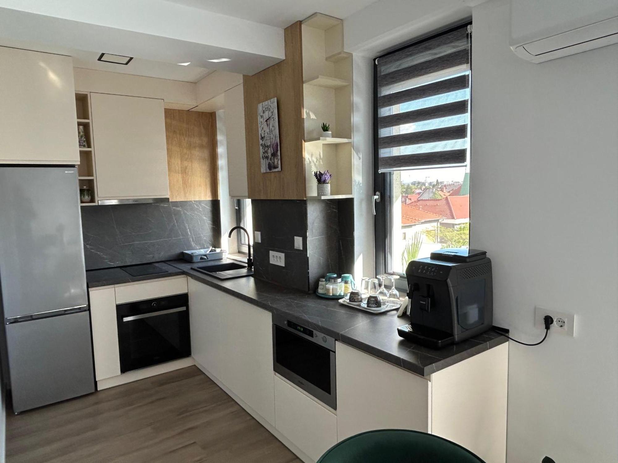 Coquette Studio Central Oradea Ngoại thất bức ảnh